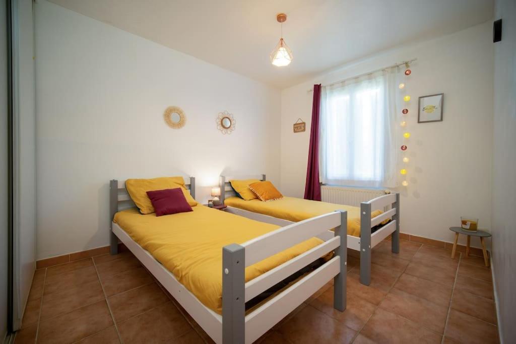 Appartement Tout Equipe Terrasse Et Parking Prive Marseilles Exterior foto
